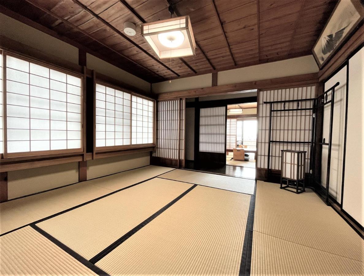 宿屋白金家: Traditional Ryokan Experience Nagano Exterior photo