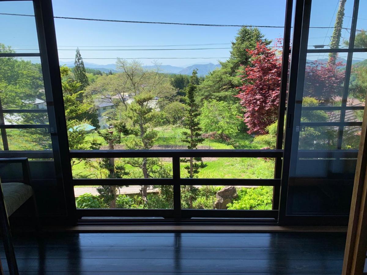 宿屋白金家: Traditional Ryokan Experience Nagano Exterior photo