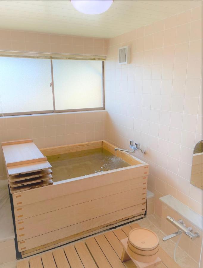 宿屋白金家: Traditional Ryokan Experience Nagano Exterior photo
