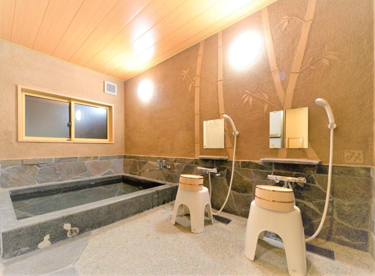 宿屋白金家: Traditional Ryokan Experience Nagano Exterior photo