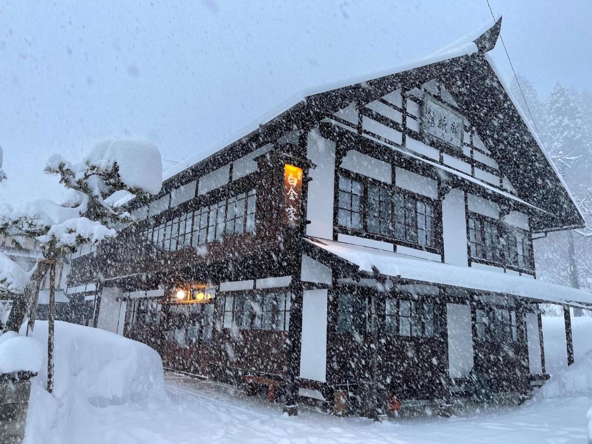 宿屋白金家: Traditional Ryokan Experience Nagano Exterior photo