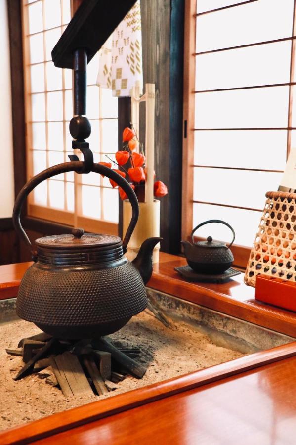 宿屋白金家: Traditional Ryokan Experience Nagano Exterior photo