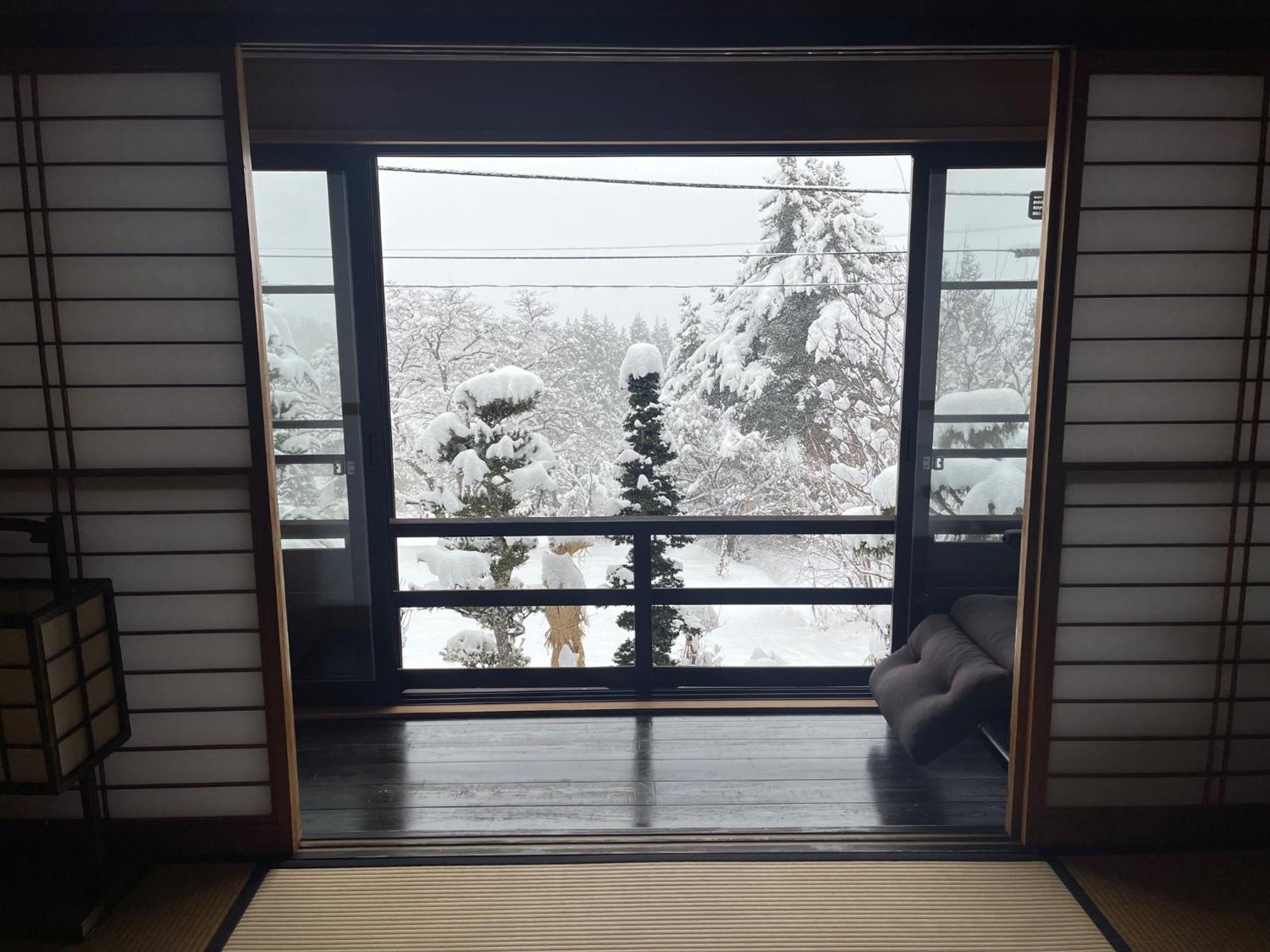 宿屋白金家: Traditional Ryokan Experience Nagano Exterior photo